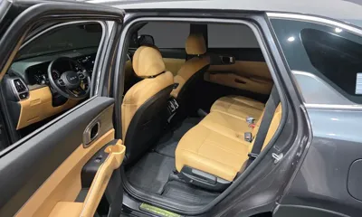 Kia Sorento 2023, 50574 км, за 17814.55 USD - фото 11