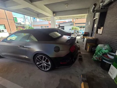 Ford Mustang 2017, 57000 км, за 19029.8 USD