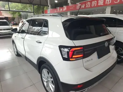 Volkswagen T-Cross 2020, 38700 км, за 8416.55 USD