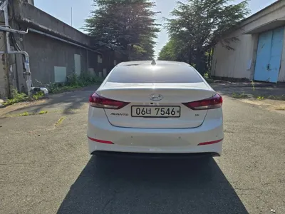Hyundai Avante 2018, 104672 км, за 6630.69 USD