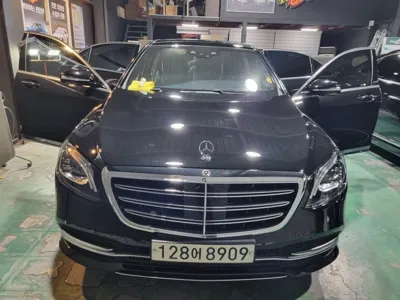 Mercedes-Benz S-Class 2018, 77000 км, за 36403.81 USD