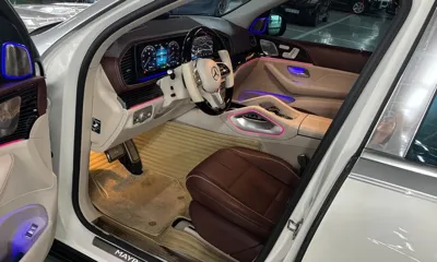 Mercedes-Benz GLS-Class 2023, 23000 км, за 121438.89 USD - фото 9
