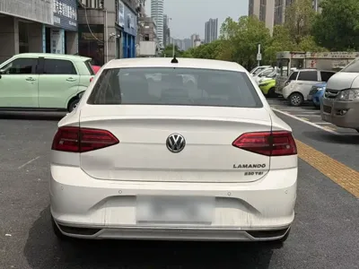 Volkswagen Lamando 2022, 42100 км, за 9783.17 USD - фото 8
