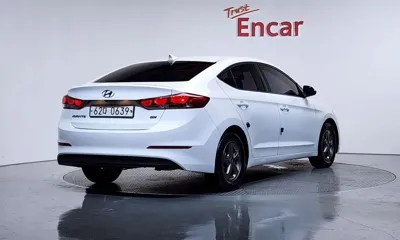 Hyundai Avante 2016, 69510 км, за 7072.98 USD