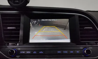 Hyundai Avante 2016, 69510 км, за 7072.98 USD - фото 16