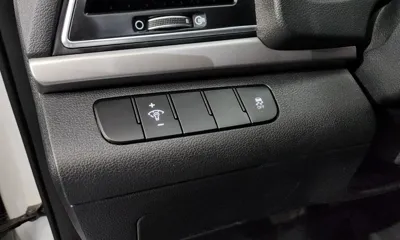 Hyundai Avante 2016, 69510 км, за 7072.98 USD - фото 29