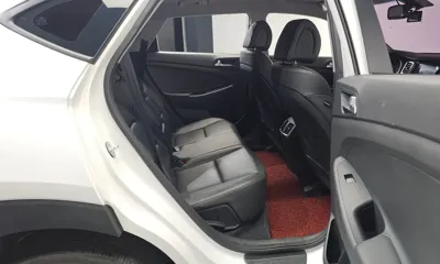 Hyundai Tucson 2018, 87801 км, за 9984.23 USD - фото 12