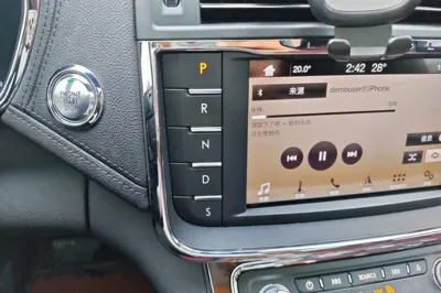 Lincoln Continental 2017, 94100 км, за 11143 USD - фото 11