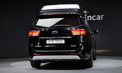 Kia Canival 2017, 52501 км, за 11757.75 USD