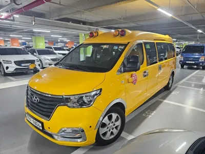 Hyundai Starex 2020, 99561 км, за 19245.92 USD