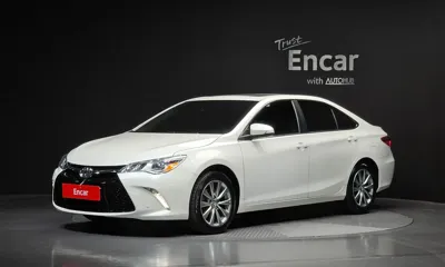 Toyota Camry · 2015 год
