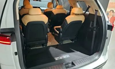Kia Canival 2023, 31451 км, за 18721.96 USD - фото 30