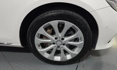 Mercedes-Benz E-Class 2017, 53902 км, за 19218.25 USD