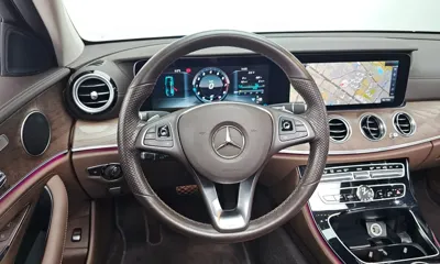 Mercedes-Benz E-Class 2017, 53902 км, за 19218.25 USD - фото 14