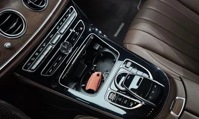 Mercedes-Benz E-Class 2017, 53902 км, за 19218.25 USD - фото 17