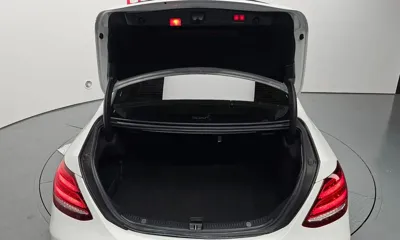 Mercedes-Benz E-Class 2017, 53902 км, за 19218.25 USD - фото 20
