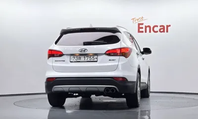 Hyundai Santafe 2015, 90253 км, за 7072.98 USD