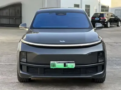 Li Auto Li L8 2023, 60000 км, за 27780.51 USD