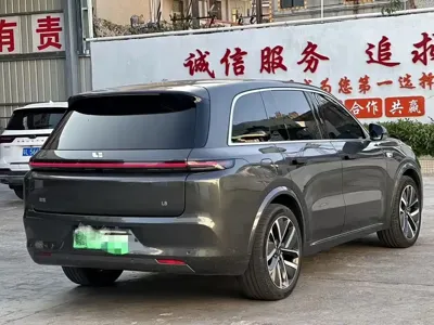 Li Auto Li L8 2023, 60000 км, за 27780.51 USD