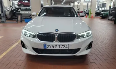 BMW 3-Series · 2025 год