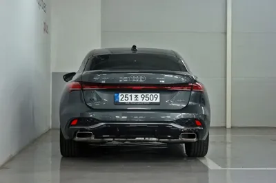 Audi A5 2025, 2300 км, за 65636.08 USD