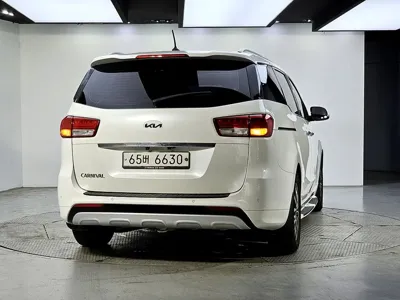 Kia Canival 2015, 79000 км, за 7220.69 USD
