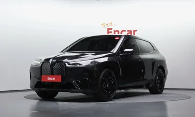 BMW iX · 2023 год