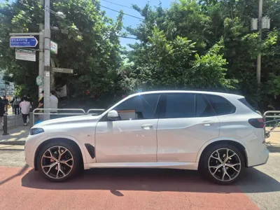 BMW X5 2026, 5100 км, за 87759.18 USD