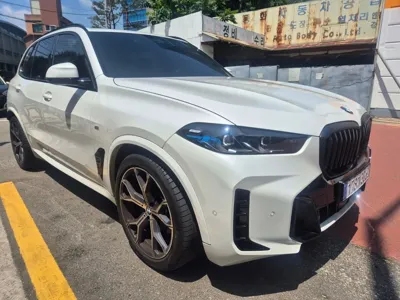 BMW X5 2026, 5100 км, за 87759.18 USD