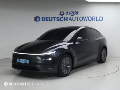Tesla Model Y · 2026 год