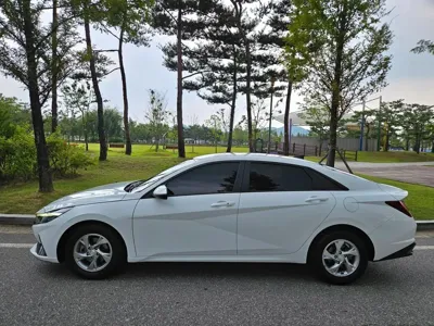 Hyundai Avante 2021, 72907 км, за 8664.5 USD