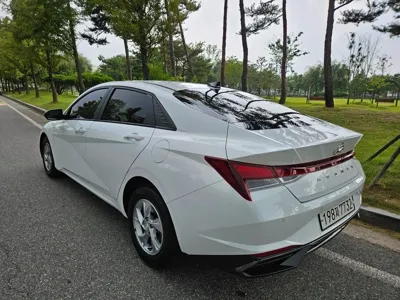 Hyundai Avante 2021, 72907 км, за 8664.5 USD