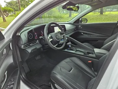 Hyundai Avante 2021, 72907 км, за 8664.5 USD - фото 10