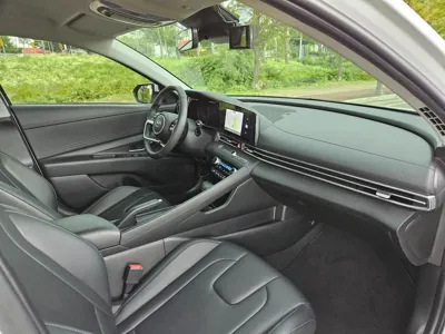 Hyundai Avante 2021, 72907 км, за 8664.5 USD - фото 17