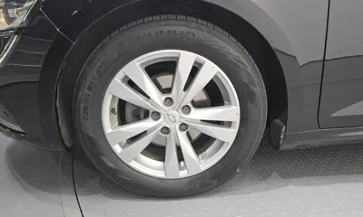 Renault-KoreaSamsung SM6 2016, 180109 км, за 2409.08 USD