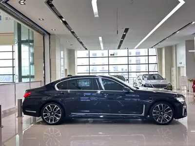 BMW 7 Series 2022, 61000 км, за 50814.14 USD