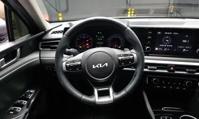 Kia K5 2023, 116208 км, за 8790.78 USD - фото 13
