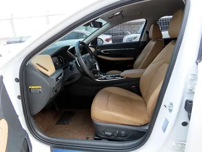 Hyundai Sonata 2020, 72493 км, за 14201.96 USD