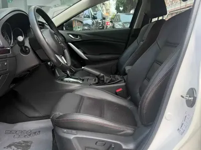 Mazda Atenza 2015, 110000 км, за 5856.27 USD