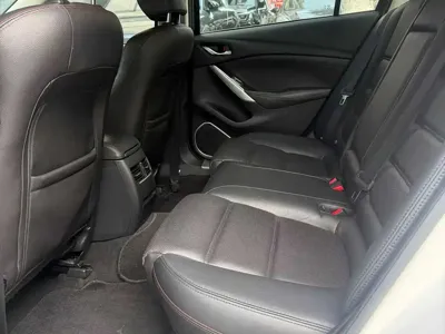 Mazda Atenza 2015, 110000 км, за 5856.27 USD