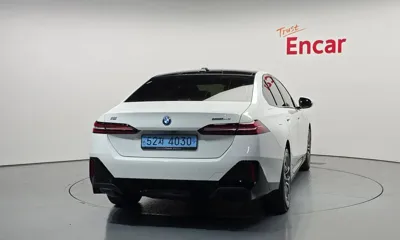 BMW i5 2024, 23021 км, за 45162.14 USD