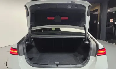 BMW i5 2024, 23021 км, за 45162.14 USD - фото 20