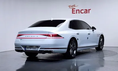 Genesis G90 2025, 16952 км, за 50231.39 USD
