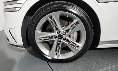 Genesis G90 2025, 16952 км, за 50231.39 USD