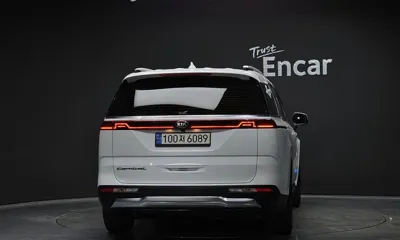 Kia Canival 2021, 95599 км, за 16253.71 USD