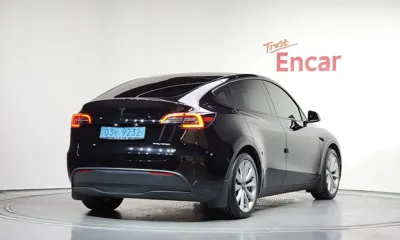 Tesla Model Y 2021, 76846 км, за 27283.96 USD