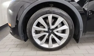 Tesla Model Y 2021, 76846 км, за 27283.96 USD