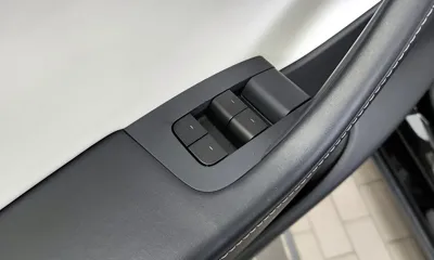 Tesla Model Y 2021, 76846 км, за 27283.96 USD - фото 27