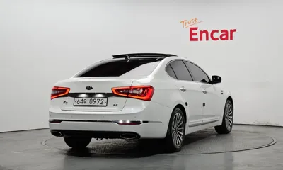 Kia K7 2016, 104600 км, за 6144.7 USD