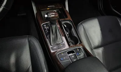 Kia K7 2016, 104600 км, за 6144.7 USD - фото 9